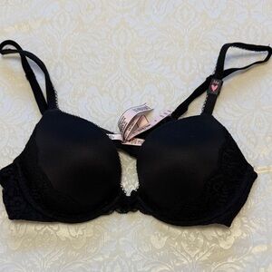 NWT Victoria's Secret Black Lace Push Up Women's Bra - 34B
